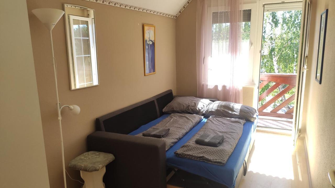Lelle Lelke Apartmanház Apartamento Balatonlelle Exterior foto