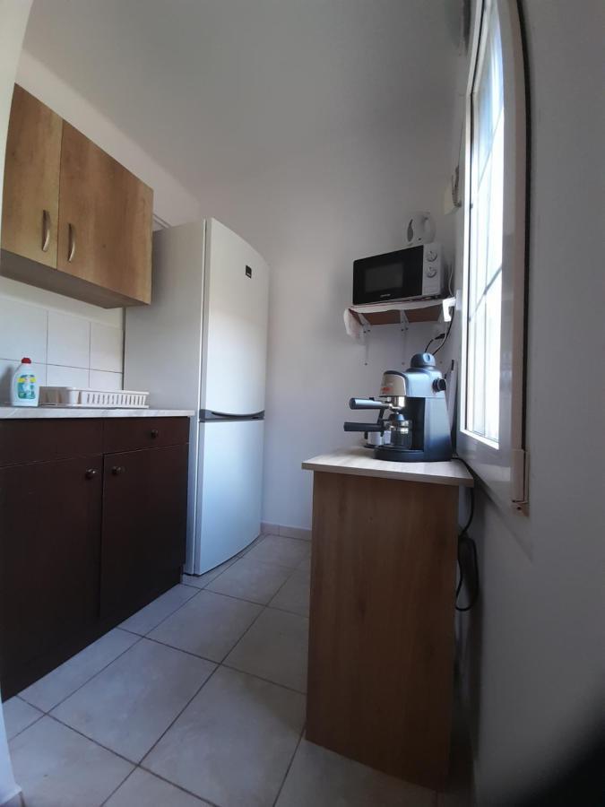 Lelle Lelke Apartmanház Apartamento Balatonlelle Exterior foto