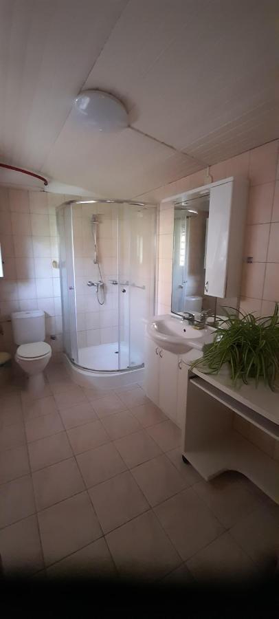 Lelle Lelke Apartmanház Apartamento Balatonlelle Exterior foto